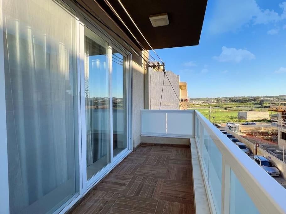 Modern Apartment In Marsaskala Ngoại thất bức ảnh
