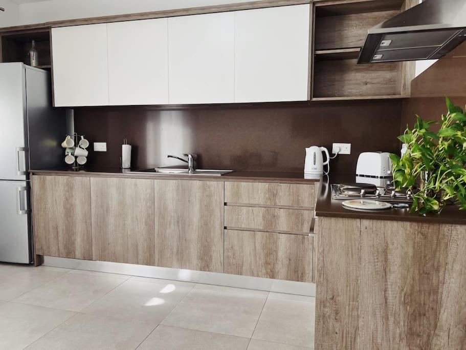 Modern Apartment In Marsaskala Ngoại thất bức ảnh