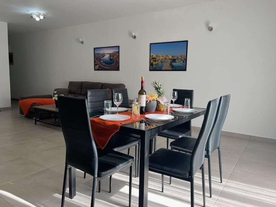 Modern Apartment In Marsaskala Ngoại thất bức ảnh