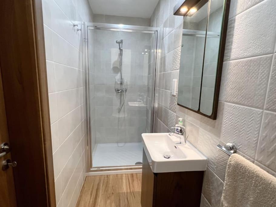 Modern Apartment In Marsaskala Ngoại thất bức ảnh